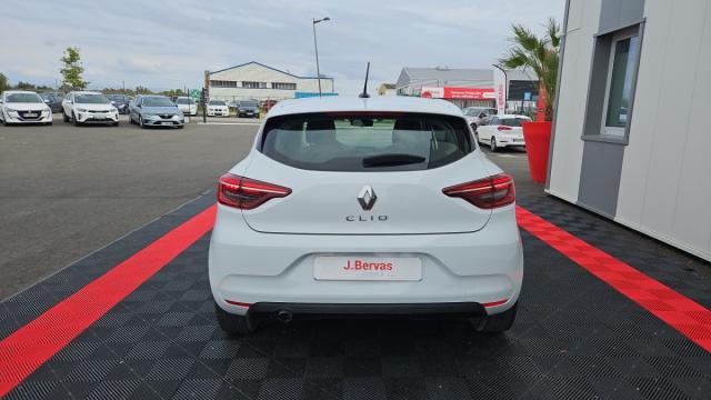Renault Clio image 9