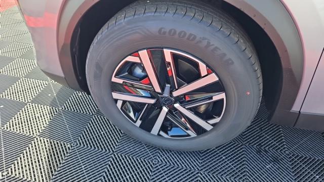 Peugeot 2008 image 6