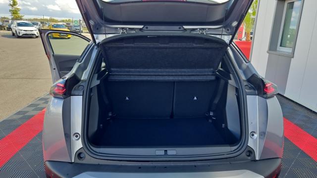 Peugeot 2008 image 8