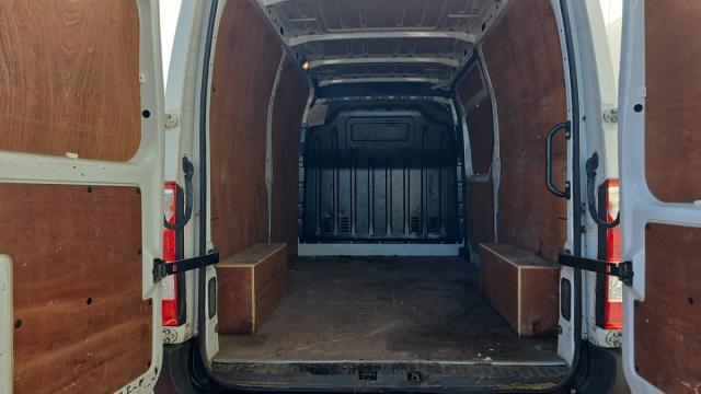 Opel Movano image 6