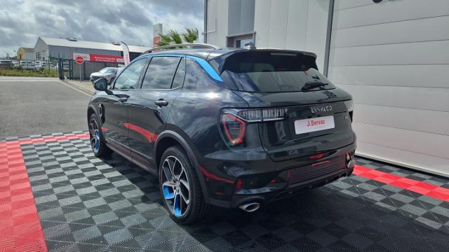 Lynk & Co 01 image 9