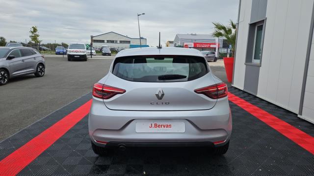 Renault Clio image 9