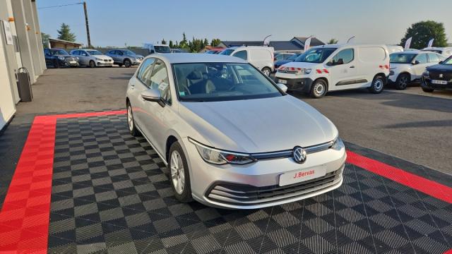 Volkswagen Golf image 9