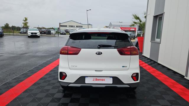 Kia Niro image 8
