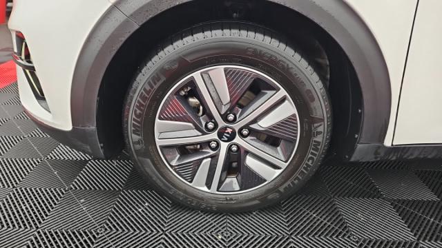 Kia Niro image 2