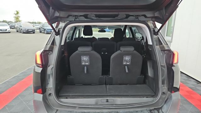 Peugeot 5008 image 8