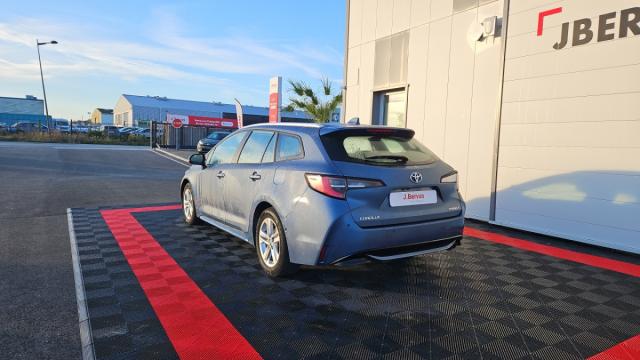 Toyota Corolla Touring Sports image 2
