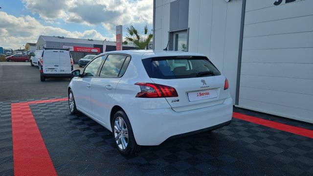 Peugeot 308 image 1