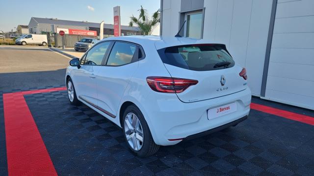Renault Clio image 9