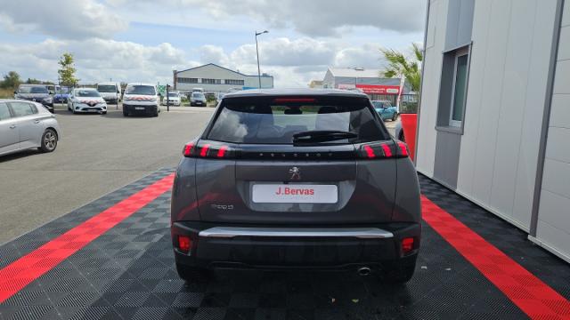 Peugeot 2008 image 9
