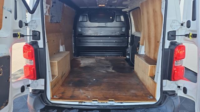 Citroen Jumpy image 8