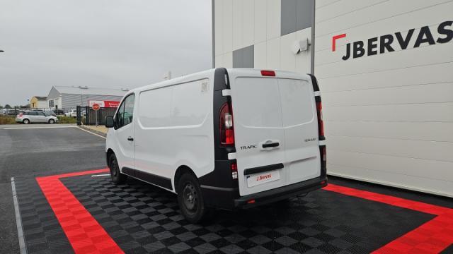 Renault Trafic image 9