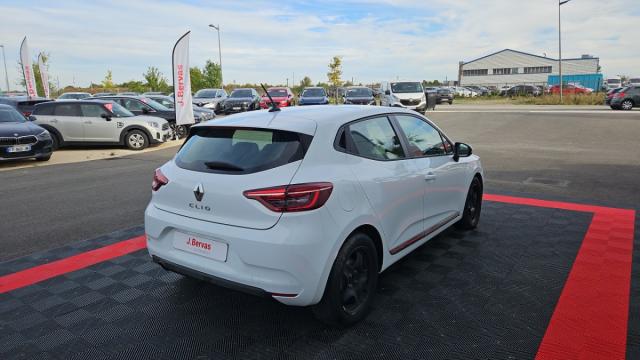 Renault Clio image 8