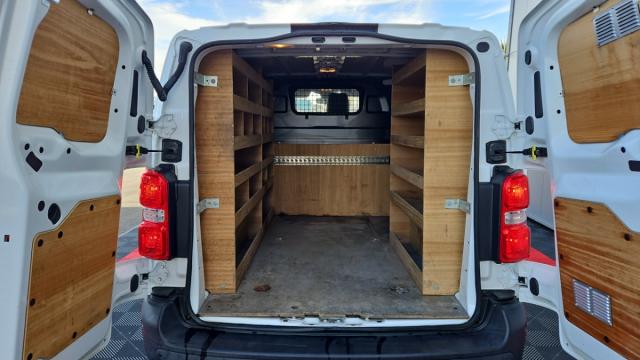 Citroen Jumpy image 9