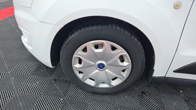 Ford Transit Connect image 9