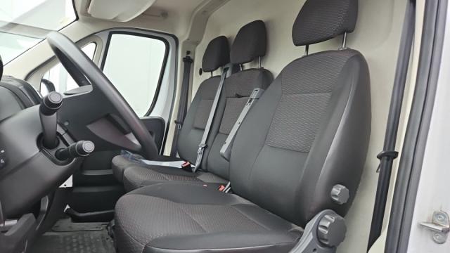 Peugeot Boxer image 8