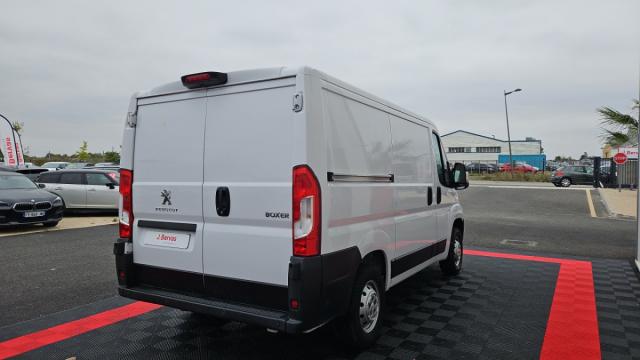 Peugeot Boxer image 9