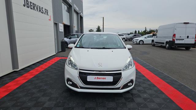 Peugeot 208 image 3