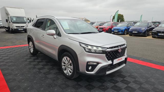 Suzuki S-Cross image 2