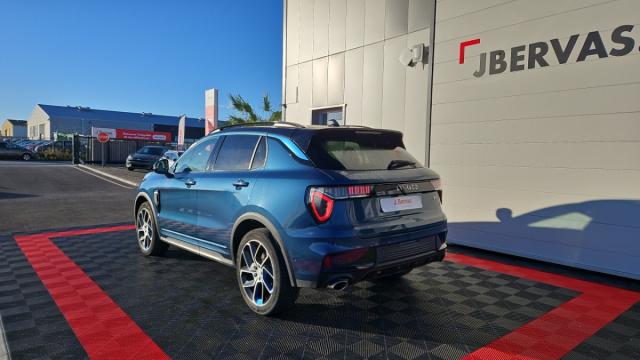 Lynk & Co 01 image 1