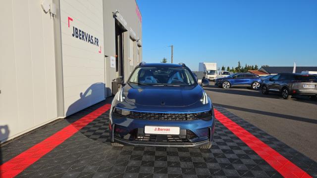 Lynk & Co 01 image 7