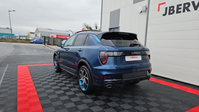 Lynk & Co 01 image 1