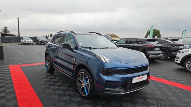 Lynk & Co 01 image 6