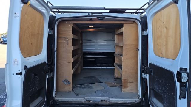 Renault Trafic image 2