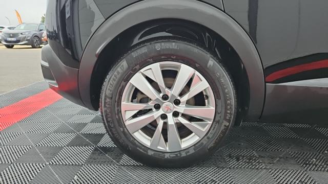 Peugeot 3008 image 2