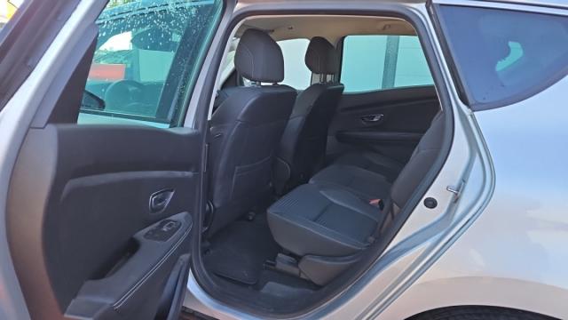 Renault Scénic image 9
