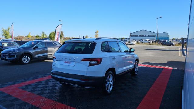 Skoda Karoq image 1