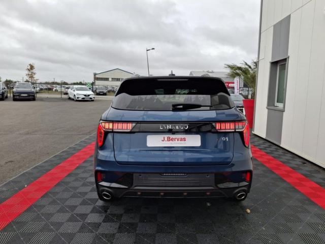 Lynk & Co 01 image 8