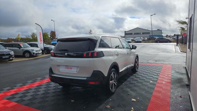 Peugeot 5008 image 4