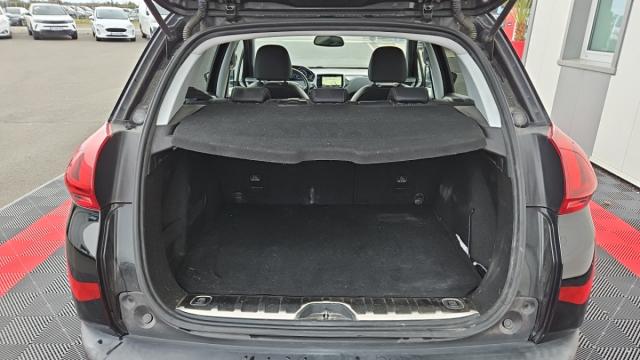 Peugeot 2008 image 6