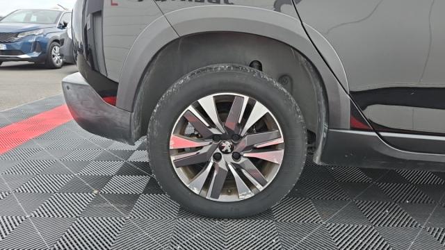 Peugeot 2008 image 1