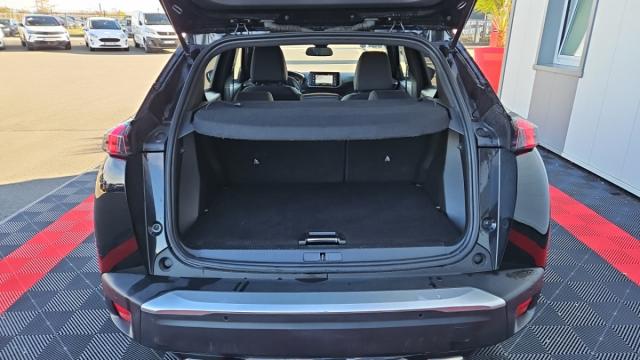 Peugeot 2008 image 3