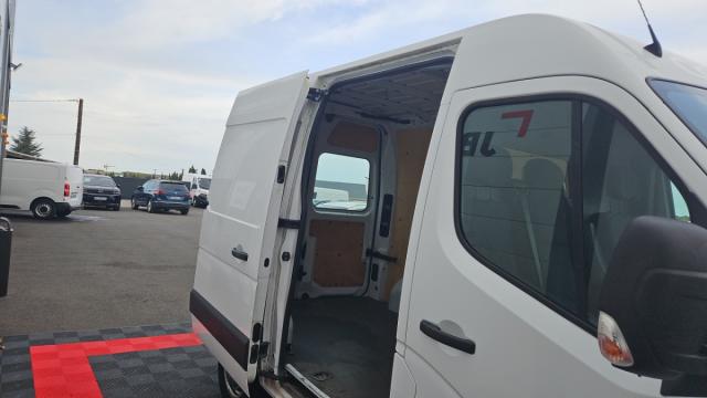 Renault Master image 8