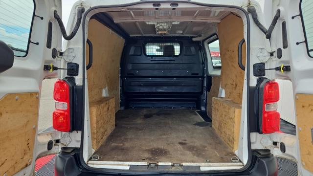 Citroen Jumpy image 8