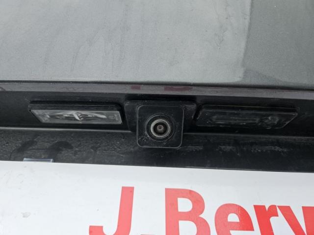 Peugeot 5008 image 2