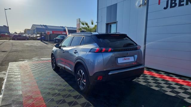 Peugeot 2008 image 2