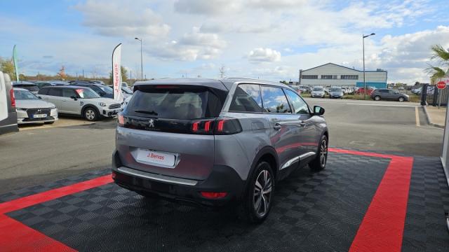 Peugeot 5008 image 4