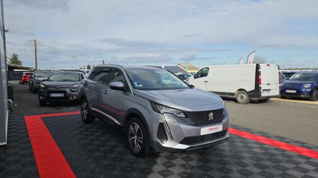 Peugeot 5008 image 2