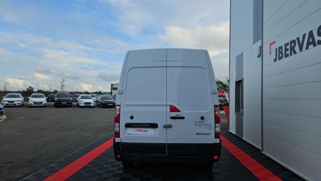 Renault Master image 2