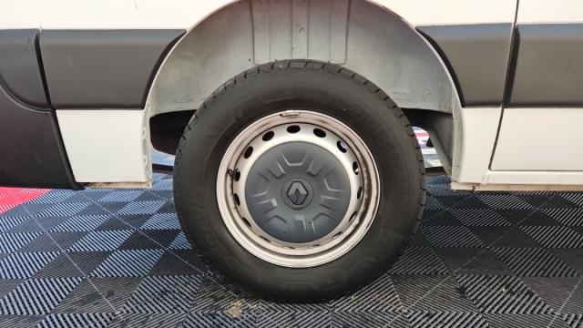 Renault Master image 2