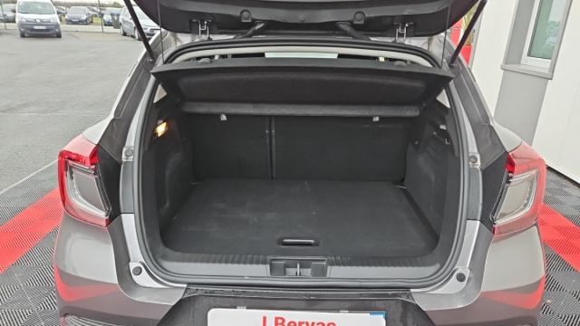 Renault Captur image 1