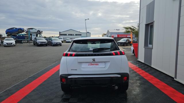 Peugeot 2008 image 1