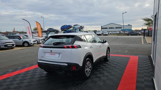 Peugeot 2008 image 2