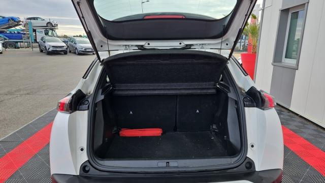 Peugeot 2008 image 3