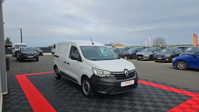 Renault Express Van image 3