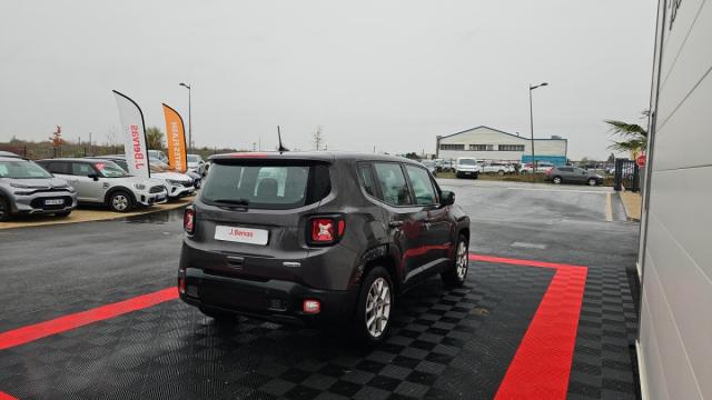 Jeep Renegade image 8